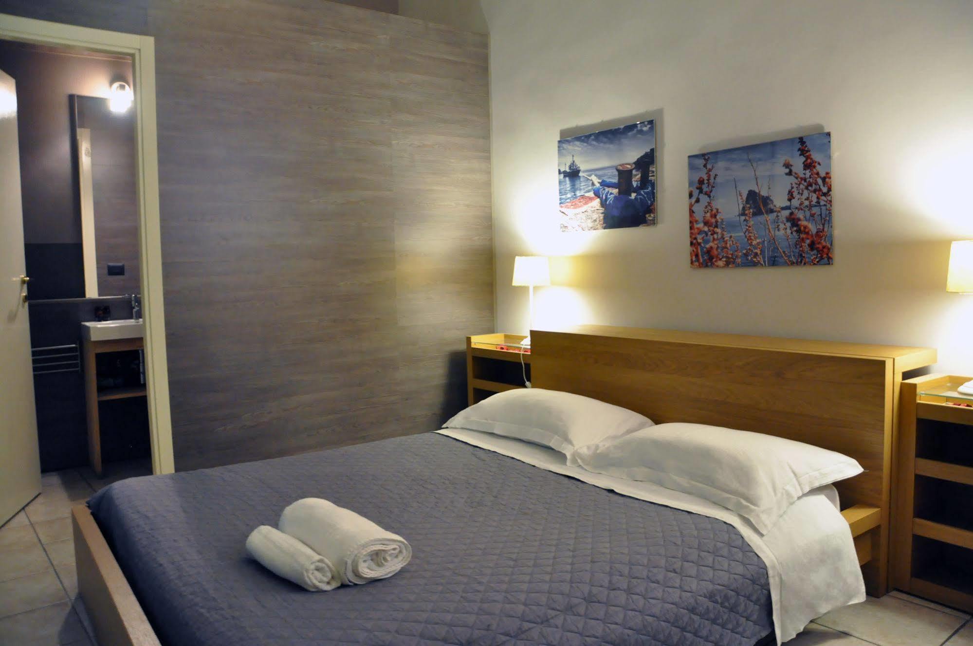 Promenade B&B Catania Bagian luar foto